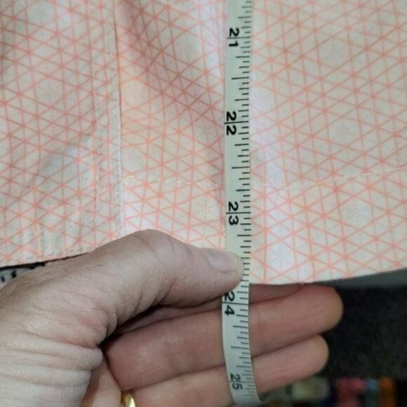 Bench Urbanwear Embroidered & Graphic "BENCH" Pockets Sz L (10) Hooded Jacket - Picture 14 of 15